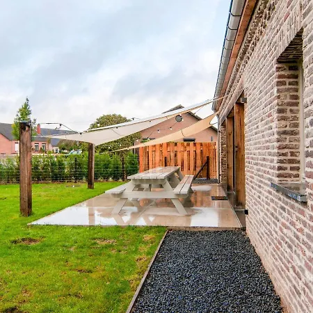 In With Fenced Garden Ferienhaus